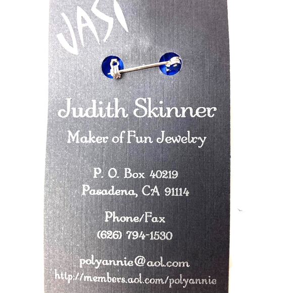 Blue, Lone Star, Quilt brooch/pin with dark blue and red borders. - Picture 3 of 3